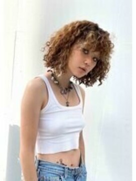 ラブ ロック Love' Lock ボブヘアのスパイラルパーマ・ハイライト・an・アン