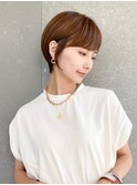 ショート×顔周り×前髪×シルキーベージュ×グレージュカラー