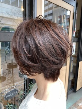 カーラ サロン(Carra Salon) 大人女子ショート