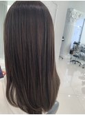 セミロングヘアーアッシュバイオレット