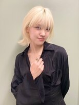 ヒトワ(hitowa)&nbsp;ハイトーンウルフ/くびれミディ/外ハネミディ/日吉