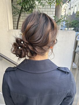 シャンティ 目白(SHANTi) サイドシニヨン