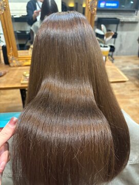 ゴーシェン 稲毛店(Goshen) 艶さらストレート