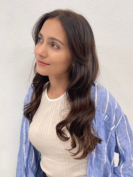 ディフィーノ 赤坂(DIFINO) ブラウンベージュカラー/レイヤーで叶える旬のシルエット