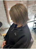 ハイトーングレージュ
