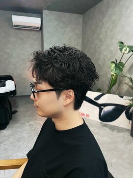 ブラスト(BLAST) ナチュラルツーブロック×無造作パーマ