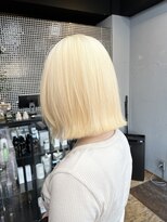 アン(un.)&nbsp;ホワイトブロンド♪ kazuki