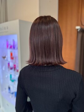 美容室 フォーリア Foglia 切りっぱなしボブ　暖色　ピンクカラー