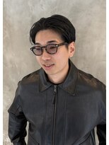 ヘルベチカ・ヘア(Helvetica hair)&nbsp;メンズカット/センターパート/ツーブロック