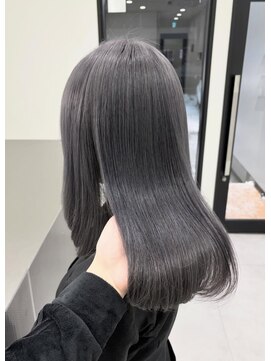 ジア(XIA) ラベンダーグレージュ/10代20代レイヤーカットハイトーン