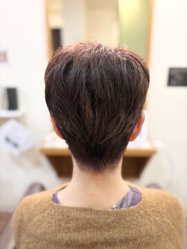 フリージア(freesia) ショート/ヘッドスパ/白髪染め/髪質改善トリートメント