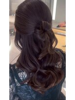 オモチャ 銀座(OMOCHA)&nbsp;結婚式ヘアセット/大人可愛い巻きおろしハーフアップ