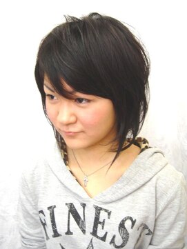 ジャイアントビービー(GIANTB B) 柔らかな空気感のある丸いフォルムのボブスタイル