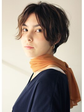 サーカス バイ ビュートリアム 青山(CIRCUS by BEAUTRIUM) やわらか無造作ウェーブショート