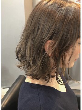 パム 恵比寿(PAM.) ハイトーン ミディアムヘア 【恵比寿】