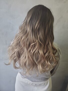 ル リアン(Le lien) 憧れの外国人風ブロンドグラデーションカラー