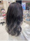 グラデーション×グレイッシュカラー