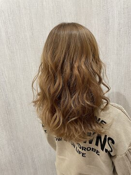 アルーシェ 心斎橋(Alushe) 王道ミルクティーベージュ