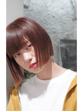 ヘアーラウンジ エゴ(Hair Lounge EGO) ストレートボブ　鮮やかワインレッドカラー　武蔵新城
