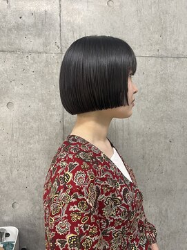 ホロン 池袋(HOLON) 池袋HOLON【前上がりミニボブ】