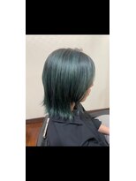 美容室 メザミー MESAMIES 大人かわいいグリーンウルフハイレイヤー20代30代人気