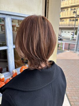 エイミーバイアフロート(amie  by afloat) 白髪を活かした大人ハイライトウルフ