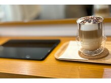 エピックコースト(epic coast)の雰囲気（オリジナルブレンドのコーヒー豆で作るコーヒーは絶品なので是非）