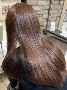 エルトレス(el tres)の写真/髪質、クセを見極め、1mmの違いにこだわる丁寧なハサミ使いでなりたいイメージに近づける。