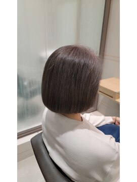 クロード モネ 上野の森店(Claude MONET) 大人ボブ40代50代60代グレージュ
