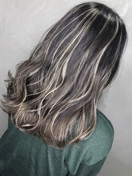 メリー(merry craftsman's factory) しっかりハイライト！ タッタ