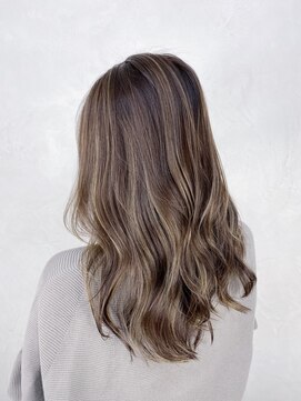 ジゼル(gisele) 大人ナチュラルハイライト