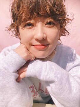 リヤン(Lien) くせ毛風ショート