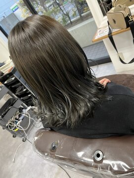 トータルビューティーサロン ディーグレース(TotalBeautySalon D.Grace) 外ハネミディアム