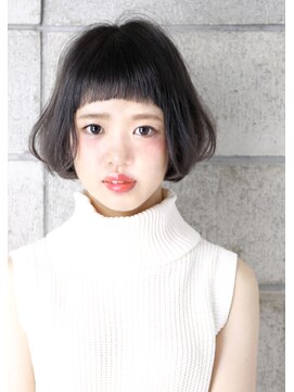 ラミ(L'ami) ショートバング × グラデーション ☆ bob スタイル