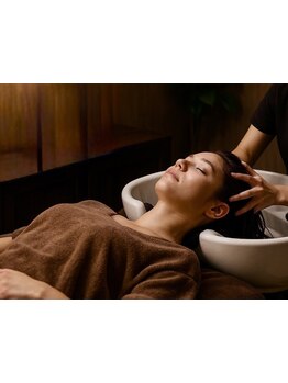 《疲労軽減/血行促進》様々な頭皮のお悩みや心身の疲れを緩和したい方はヘッドスパがオススメ！◎