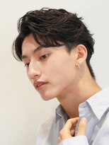 フィフスパーク(fifth PARK)&nbsp;渋谷センターパート微分け毛流れメンズヘア緩めフェザーパーマ