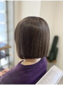 艶髪白髪ぼかし×丸み大人ボブ