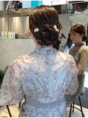 バックスタイルが華やかなシニヨン♪