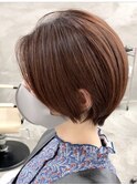 大人小顔丸み前下がりピンクブラウンショートボブ（徳竹）