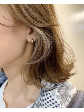 ピズム(PISM) インナーカラー/イヤリングカラー/整体ヘッドスパ