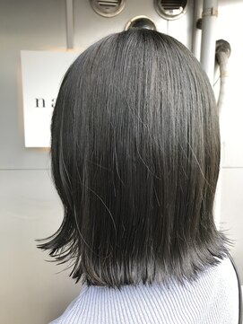 ネイヴィル(navile) ◎透明感倍増！　シアーグレージュ