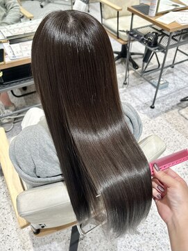 ゼストララ(ZEST Lara) 透明感オリーブカラー×髪質改善トリートメント【吉祥寺】misaki