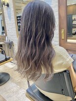 ラティ(Ratie)&nbsp;結んでも綺麗◎上品な大人バレイヤージュ