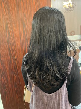 フィールエー レキシントンプラザ店(feel.a) ゆるコテ巻き風デジタルパーマスタイル