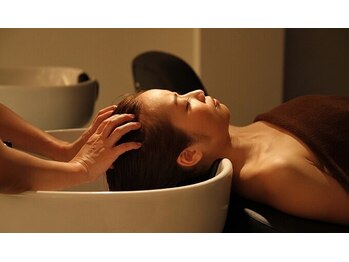 アコレ ミリュー 南草津店(ACCOLE milieu)の写真/【南草津】健康な髪は健康な頭皮から♪ヘッドスパでリフレッシュ効果だけではなく健康な髪の土台づくりを★
