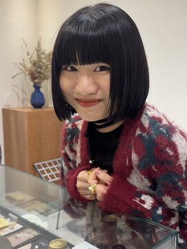 ヤイエ 青山店(yiye) ボブ/姫カット/ レイヤー/ブルーブラック