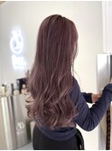 ピンクグレージュ