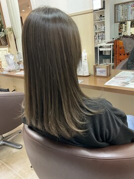 コアフィールフィス(COIFFURE fils) 【見附　今町】M3Dグレージュカラー　似合わせカラー