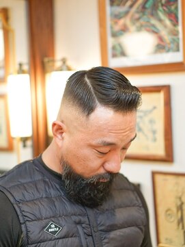 バーバーショップ ダリー(BARBERSHOP DALIE) 七三分けサイドパートスキンフェード