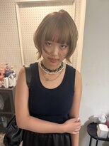 シイ(SIE)&nbsp;シャギーボブ×ミルクティーベージュ